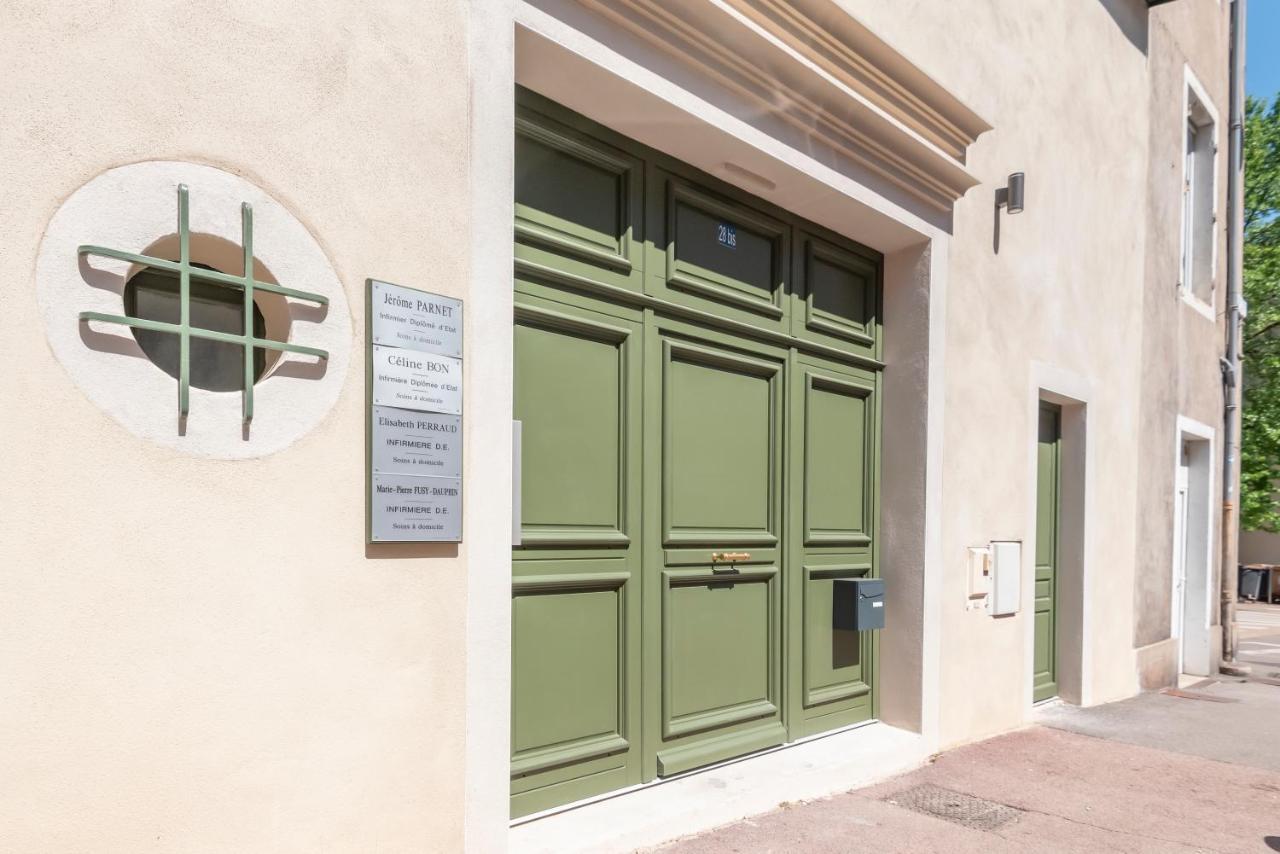 Appartement Le Vintage . Centre-ville . Atypique . Proche Gare . Wifi . Climatisation . Confortable . *