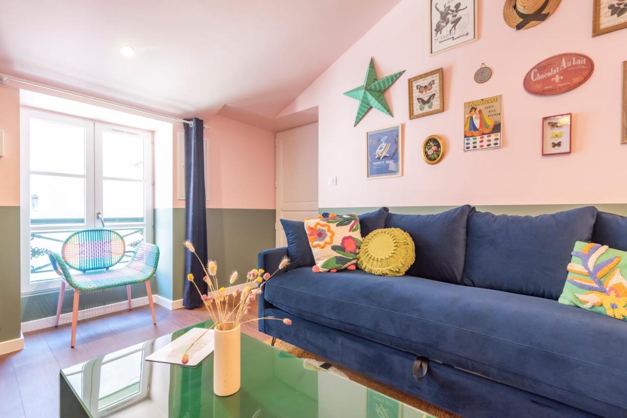 Le Vintage . Centre-ville . Atypique . Proche Gare . Wifi . Climatisation . Confortable . Appartement